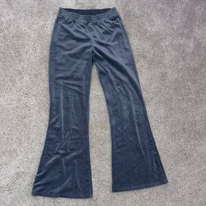 cute Hollister velvet truck pants great quality cute size medium